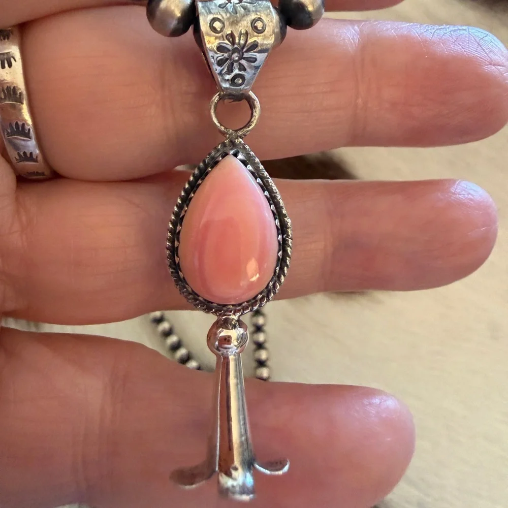 ❤️ Queen Pink Conch Navajo Style Sterling Silver Squash Blossom Pendant 1.89”L
